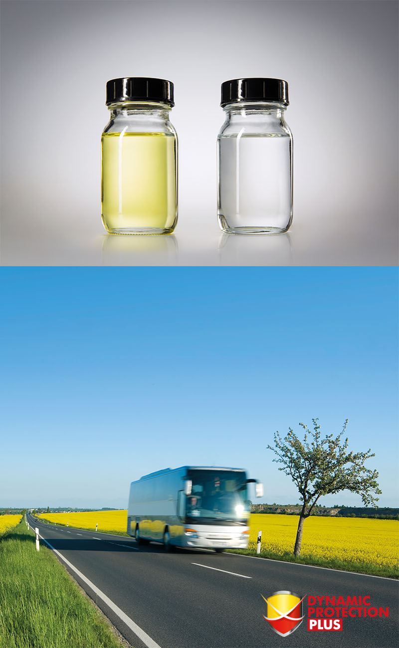 2 Flaschen gefüllt mit Öl und ein Bus auf einer Straße